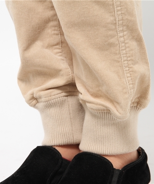 LBC（エルビーシー）の「コットンポリコーデュロイ裾リブサロペット（その他パンツ・レディース・ネイビー/ベージュ/ブラウン・LARGE/MEDIUM）」の9枚目の写真