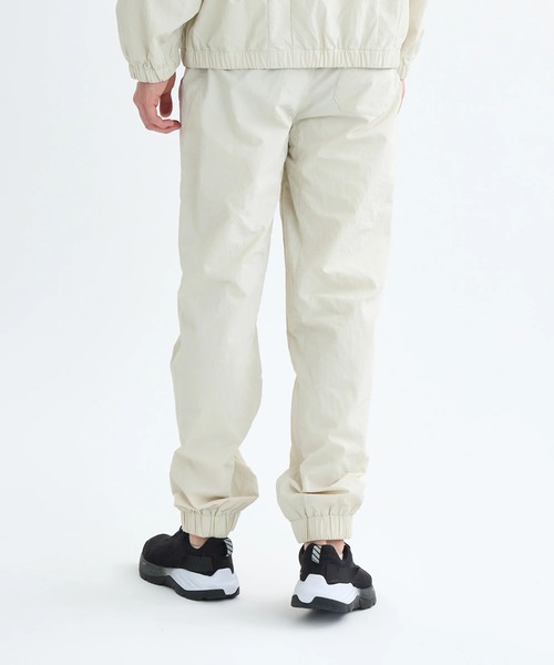 RVCA(ルーカ)の「RVCA メンズ MIL NYLON PT ロングパンツ 【2025年秋冬モデル】/ルーカワッシャーナイロンパンツ(SET UP・セットアップ可能・空港コーデ)(その他パンツ・メンズ・ブラック/グレー・X-LARGE/LARGE/MEDIUM/SMALL)」の16枚目の写真