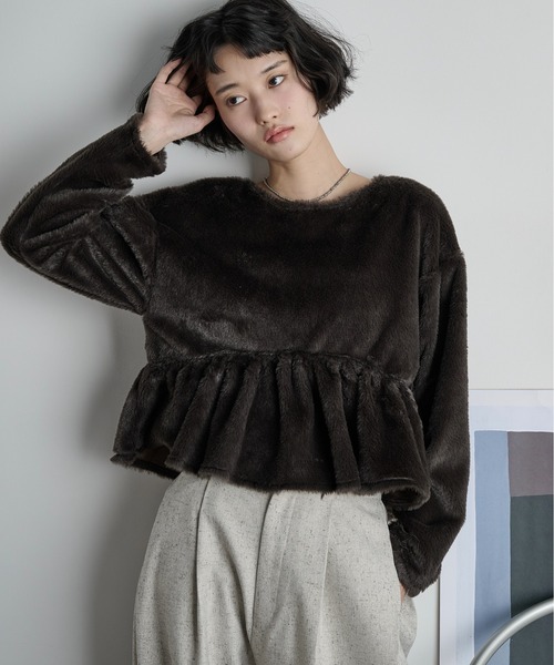 THE YOn(ザヨン)の「エコファーペプラムトップス(Tシャツ/カットソー・レディース・アイボリー/ブラウン・FREE)」の17枚目の写真