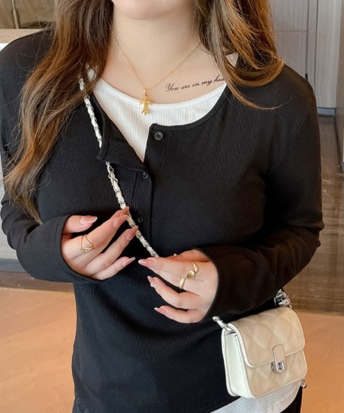 SallyLunn（サリーラン）の「レイヤードボタン付き長袖トップス（Tシャツ/カットソー・レディース・グレー/ブラック・L/M）」の2枚目の写真