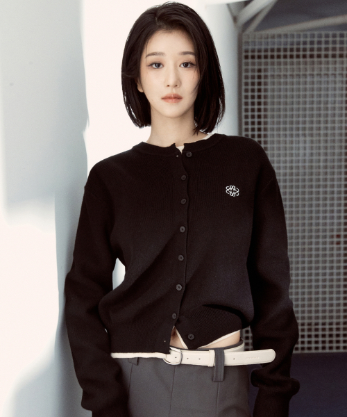 NICK&NICOLE(ニックアンドニコール)の「CLASSIC ROUND KNIT CARDIGAN_BLACK WHITE(カーディガン/ボレロ・レディース・その他・FREE)」の1枚目の写真