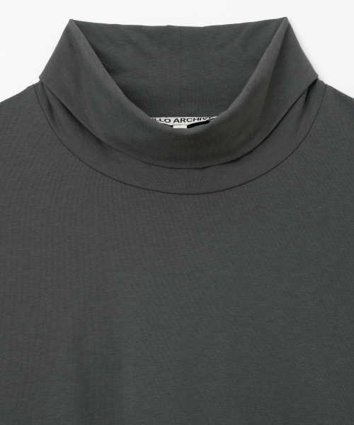 Millo Archive（ミロ アーカイブ）の「セイレンフィンガーホールスリーブ [チャコール]（Tシャツ/カットソー・レディース・その他・MEDIUM/LARGE/X-LARGE）」の2枚目の写真