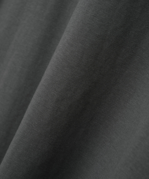 Millo Archive（ミロ アーカイブ）の「セイレンフィンガーホールスリーブ [チャコール]（Tシャツ/カットソー・レディース・その他・MEDIUM/LARGE/X-LARGE）」の4枚目の写真