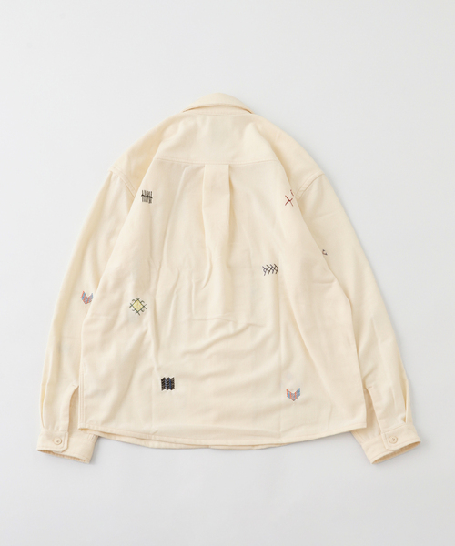 Liberaiders(リベレイダース)の「Liberaiders / リベレイダース TIFINAGH EMBROIDERY フランネルシャツ(シャツ/ブラウス・メンズ・ホワイト・MEDIUM)」の2枚目の写真
