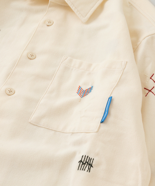 Liberaiders(リベレイダース)の「Liberaiders / リベレイダース TIFINAGH EMBROIDERY フランネルシャツ(シャツ/ブラウス・メンズ・ホワイト・MEDIUM)」の3枚目の写真