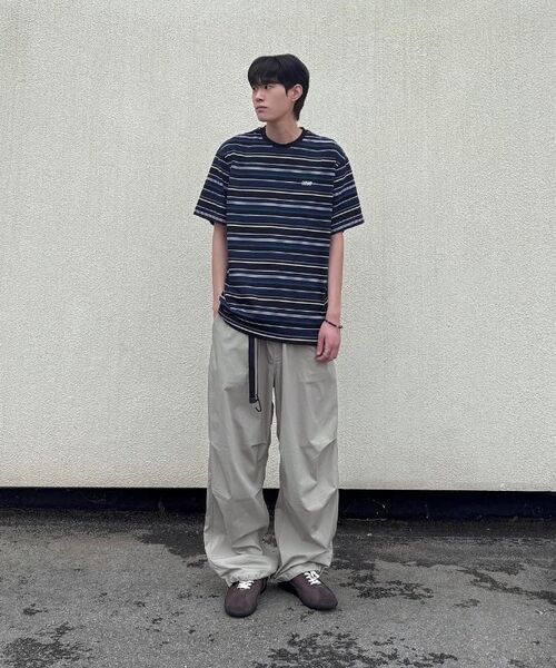 MUSINSA STANDARD（ムシンサスタンダード）の「[シティレジャー] CN ワイドベルトパラシュートパンツ [グレイッシュベージュ]（その他パンツ・メンズ・その他・40/38/42/36/34/32/30/26/27/28/29/33/31）」の14枚目の写真