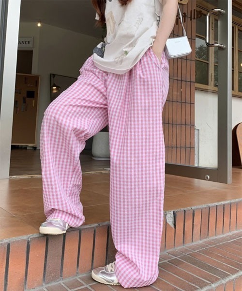 VIBGYOR Women(ヴィブジョー ウィメン)の「【Mayree】ギンガム チェック柄 バギー イージー パンツ(その他パンツ・レディース・ブラック/ピンク/ライトブルー・MEDIUM/SMALL/LARGE)」の1枚目の写真