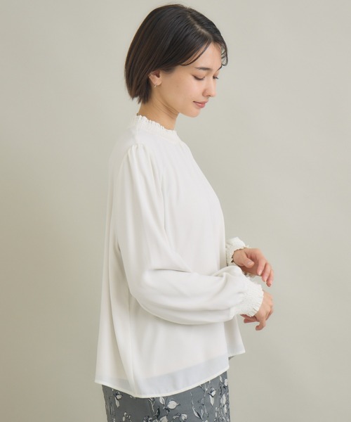 KATHARINE ROSS(キャサリンロス)の「【KATHARINE ROSS】シャーリング襟ブラウス(シャツ/ブラウス・レディース・ブルー/アイボリー/ライトグレー・FREE)」の19枚目の写真