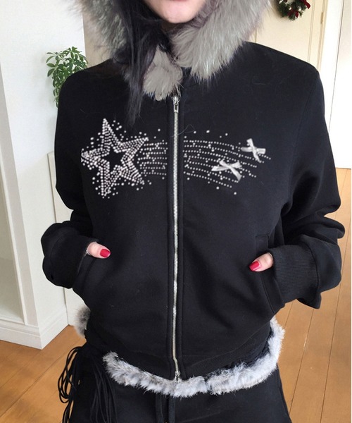 MAISON DE THERESE(メゾン ド テレーズ)の「取り外し可能 ファーカラー ジップアップアウター(ブルゾン・レディース・ブラック/ホワイト・S/M/L)」の1枚目の写真