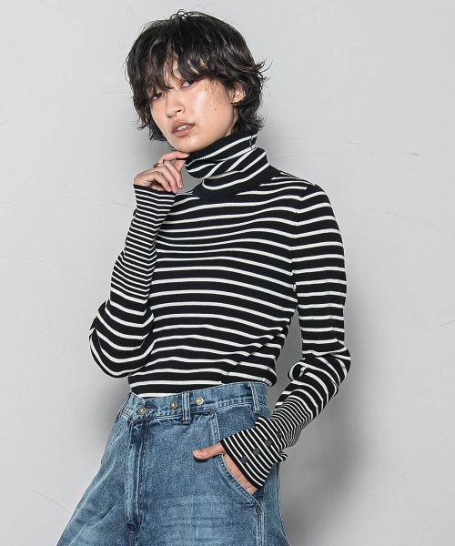 MAYSON GREY(メイソングレイ)の「リブタートルニットプルオーバー≪手洗い可能≫(ニット/セーター・レディース・オフホワイト/ブラック系その他/ブラック/ブラウン・M)」の6枚目の写真