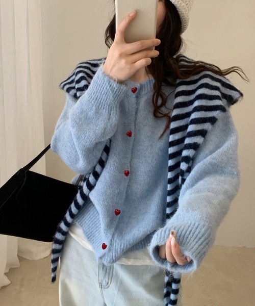 DAY CLOSET（デイ クローゼット）の「ぷっくりハートボタンがCute。長袖ノーカラーニットカーディガン レディース（カーディガン/ボレロ・レディース・ブルー/ネイビー/オートミール/グレー・FREE）」の18枚目の写真