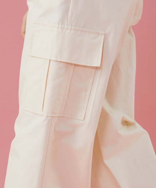 KOLEAT（コレット）の「WOMEN機能性バスラックワイドカーゴスラックスパンツ【IVORY】（スラックス・レディース・その他・SMALL/MEDIUM）」の2枚目の写真