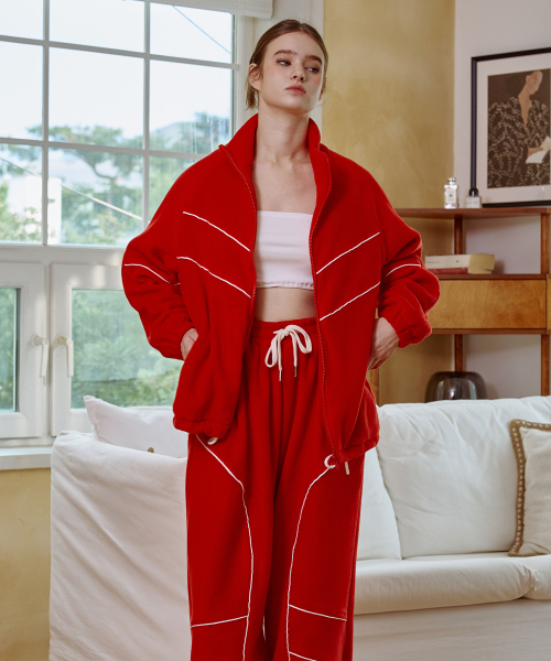 ARI(アリ)の「KIKI FLEECE ZIP UP / RED(その他アウター・レディース・レッド・FREE)」の4枚目の写真
