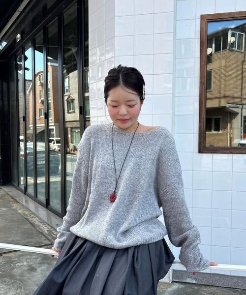 SUARE WOMEN(スアレウーマン)の「(ウィメンズ)モヘアウールボートネックニット - 5カラー(ニット/セーター・レディース・ライトイエロー/アイボリー/ベージュ/ブラック/ライトグレー・SMALL/MEDIUM)」の13枚目の写真