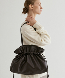 FROMWHERE（フロムウェア）の「Bucket Tote Bag Brown（ショルダーバッグ）」