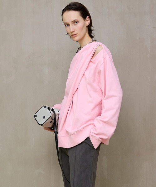 MAISON SPECIAL（メゾンスペシャル）の「Twist Cut-Off Sweat Top