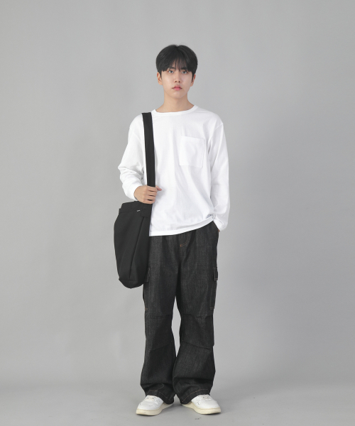 SAINTCREW(セントクルー)の「ミニマルビッグサイズクロスバッグ MBC-121 ブラックブラック(メッセンジャーバッグ・メンズ・その他・フリー)」の8枚目の写真