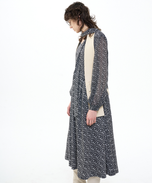 B QUIET（ビークワイエット）の「MAXI TIE NECK DRESS_BLACK WHITE（ワンピース・レディース・その他・MEDIUM/SMALL）」の3枚目の写真