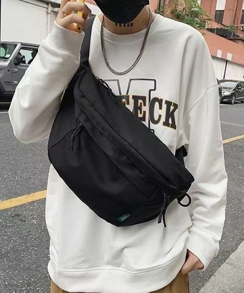 WESTBOY(ウエストボーイ)の「ユニセックス シンプル ショルダーバッグ サコッシュ WO25W10BG14(ショルダーバッグ・メンズ・ブラック/ホワイト・FREE)」の16枚目の写真