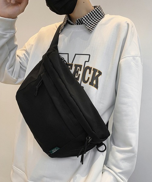 WESTBOY(ウエストボーイ)の「ユニセックス シンプル ショルダーバッグ サコッシュ WO25W10BG14(ショルダーバッグ・メンズ・ブラック/ホワイト・FREE)」の4枚目の写真