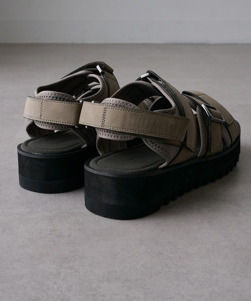 MAISON CLUB(メゾンクラブ)の「【MAISON CLUB】厚底SHARK SOLE STRAP SANDALS シャークソールストラップサンダル(サンダル・メンズ・ブラック/グレー・LL/L/M)」の20枚目の写真