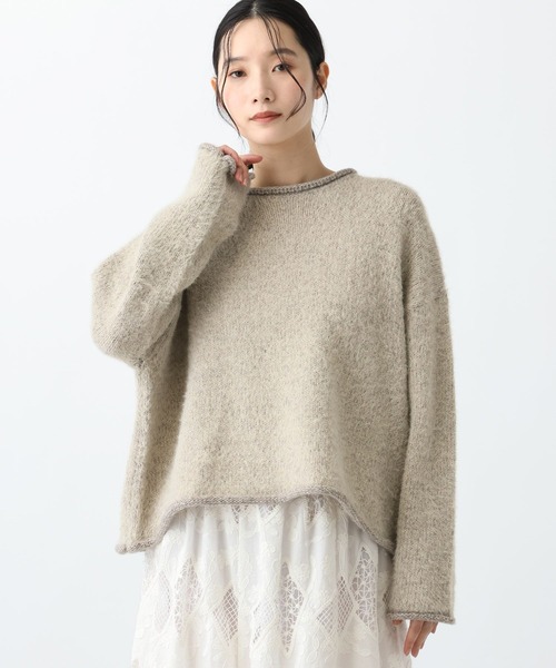 studio CLIP(スタディオクリップ)の「《natural by clip》3.5ゲージフェレットタッチプルオーバー(ニット/セーター・レディース・チャコール/ブルー/グレイッシュベージュ・FREE)」の4枚目の写真