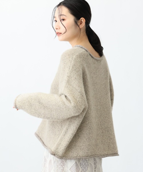 studio CLIP(スタディオクリップ)の「《natural by clip》3.5ゲージフェレットタッチプルオーバー(ニット/セーター・レディース・チャコール/ブルー/グレイッシュベージュ・FREE)」の6枚目の写真