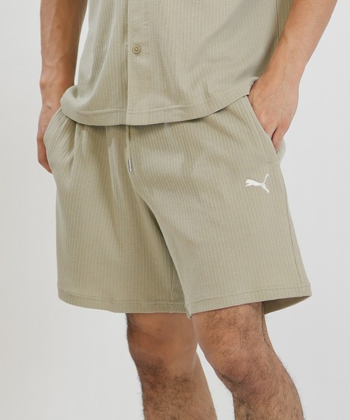 PUMA(プーマ)の「PUMA/プーマ メンズ ショーツ ワッフル生地 ワンポイント シンプル 636802(その他パンツ・メンズ・ブラック/グレイッシュベージュ・XL/L/M)」の2枚目の写真
