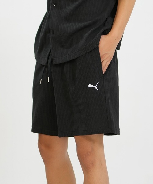 PUMA(プーマ)の「PUMA/プーマ メンズ ショーツ ワッフル生地 ワンポイント シンプル 636802(その他パンツ・メンズ・ブラック/グレイッシュベージュ・XL/L/M)」の1枚目の写真