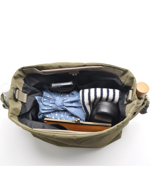 CLEDRAN（クレドラン）の「【軽量 リサイクル素材】CL3823 FORI 2WAY BAG（トートバッグ・レディース・ブラック/ベージュ/オリーブ・FREE）」の13枚目の写真