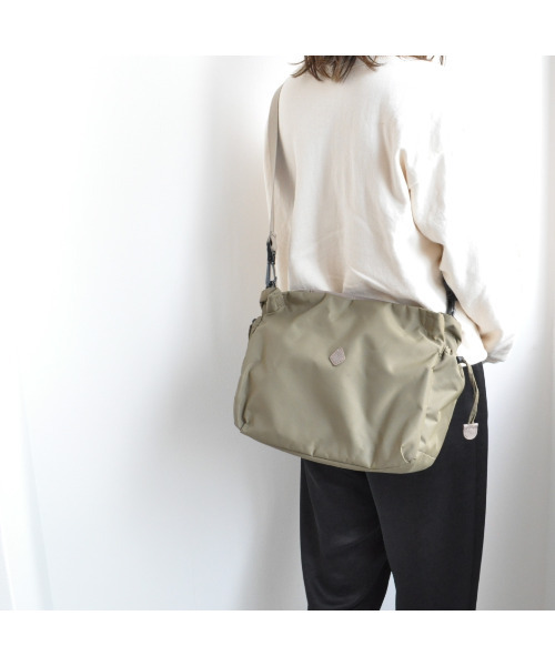 CLEDRAN（クレドラン）の「【軽量 リサイクル素材】CL3823 FORI 2WAY BAG（トートバッグ・レディース・ブラック/ベージュ/オリーブ・FREE）」の15枚目の写真