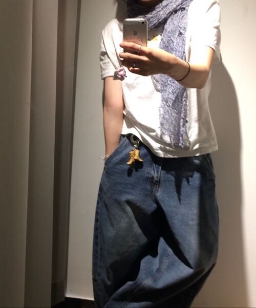 MIM the wardrobe(ミームザワードローブ)の「カーブドアウェイデニムパンツ(デニムパンツ・レディース・その他・S/M/L/XS)」の17枚目の写真
