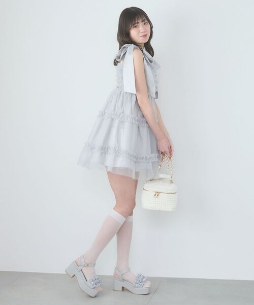 MAJESTIC LEGON（マジェスティックレゴン）の「フリルチュールミニワンピース（ワンピース・レディース・アイボリー/グレイッシュベージュ/ブラック/ピンク/ライトグリーン/ブルー系その他5・MEDIUM）」の8枚目の写真
