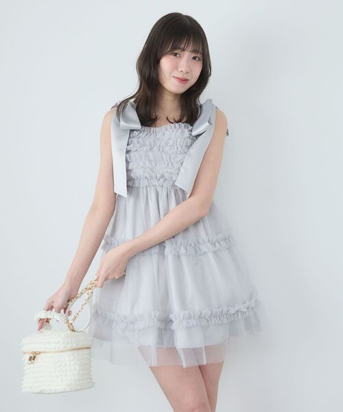 MAJESTIC LEGON（マジェスティックレゴン）の「∞フリルチュールミニワンピース（ワンピース・レディース・アイボリー/グレイッシュベージュ/ブラック/ピンク/ライトグリーン/ブルー系その他5・MEDIUM）」の7枚目の写真