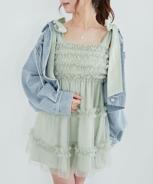 MAJESTIC LEGON（マジェスティックレゴン）の「フリルチュールミニワンピース（ワンピース・レディース・アイボリー/グレイッシュベージュ/ピンク/ライトグリーン/ブラック・MEDIUM）」の9枚目の写真