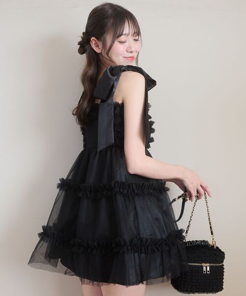MAJESTIC LEGON（マジェスティックレゴン）の「フリルチュールミニワンピース（ワンピース・レディース・アイボリー/グレイッシュベージュ/ブラック/ピンク/ライトグリーン/ブルー系その他5・MEDIUM）」の10枚目の写真