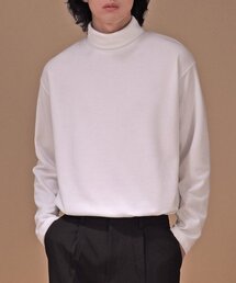 COMFORT TURTLENECK (WHITE)