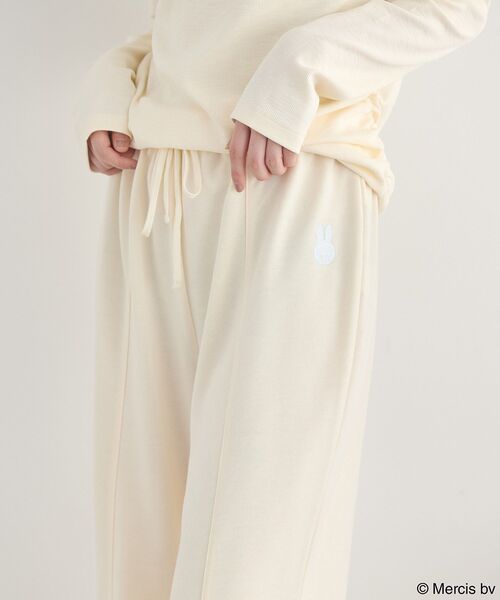 earth music&ecology（アースミュージックアンドエコロジー）の「miffy /earth 刺繍スウェットパンツ（スウェットパンツ・レディース・杢グレー/グレー系その他/クリーム・FREE）」の11枚目の写真