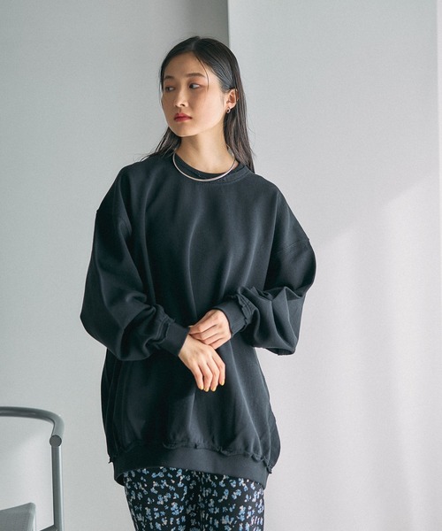 LEPSIM（レプシィム）の「BIG裏毛長袖チュニック　632568（スウェット・レディース・ブラック/アイボリー/ライトグレー/イエロー系その他・FREE）」の15枚目の写真