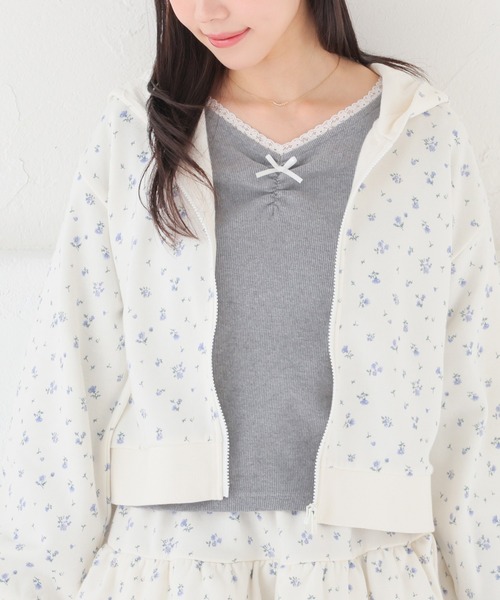 Honeys(ハニーズ)の「フロントギャザートップス(Tシャツ/カットソー・レディース・ヘザーチャコール/ピンク/ホワイト/ネイビー・L/M/S)」の20枚目の写真