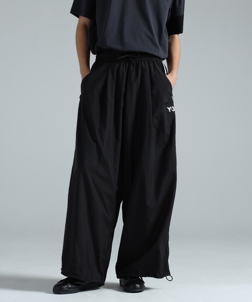 Y-3（ワイスリー）の「Y-3 RAW EDGE 3 STRIPES WIDE PANTS（その他パンツ・メンズ・ブラック・SMALL/X-SMALL/XX-SMALL/X-LARGE/LARGE/MEDIUM）」の4枚目の写真