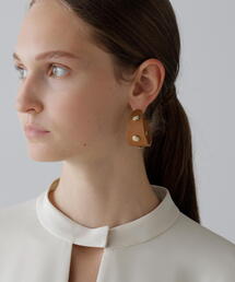 ADORE（アドーア）の「レザーフープイヤリング（イヤリング）」