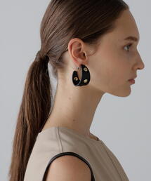 ADORE（アドーア）の「レザーフープイヤリング（イヤリング）」