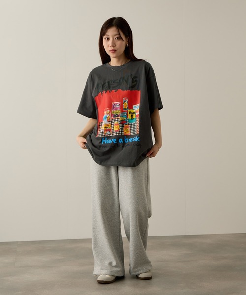 PERSON'S(パーソンズ)の「PERSON'S別注 グラフィックプリントTシャツ(Tシャツ/カットソー・レディース・オートミール/スミクロ/ミント/ブラック/サックスブルー/オフホワイト/アッシュ・S/FREE)」の22枚目の写真