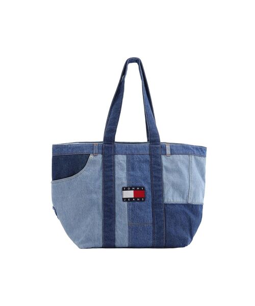 tommy jeans(トミー ジーンズ)の「デニムパッチワークトート(トートバッグ・レディース・ブルー・FREE)」の1枚目の写真