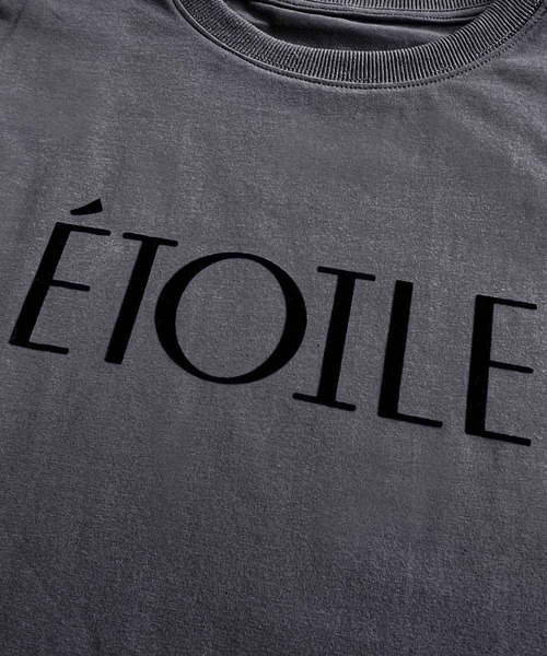 ELFRANK(エルフランク)の「フロッキー ロゴプリント 半袖 Tシャツ《着用動画あり》(Tシャツ/カットソー・レディース・チャコールグレー/オフホワイト・L/M)」の19枚目の写真