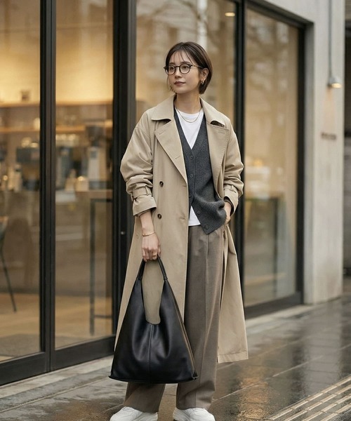 STYLE DELI（スタイルデリ）の「【DELI by】トライアングルフォルム・リアルレザートートバッグ（トートバッグ・レディース・ブラック・FREE）」の2枚目の写真