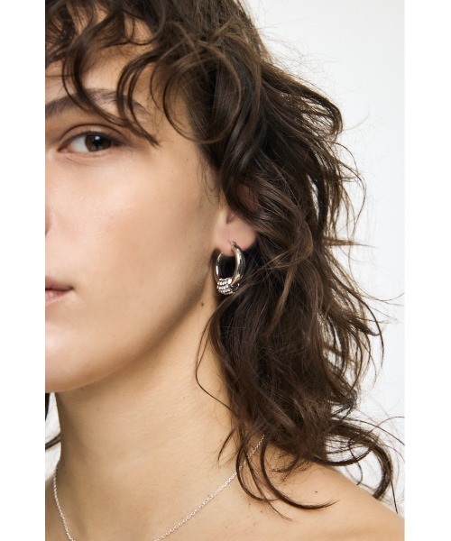 MOUSSY(マウジー)の「【26年SS新作】MIXTURE HOOP ピアス(ピアス(両耳用)・レディース・ゴールド/シルバー・FREE)」の11枚目の写真