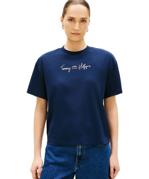 TOMMY HILFIGER(トミーヒルフィガー)の「ファングラフィックインターロックTシャツ(Tシャツ/カットソー・レディース・ホワイト/ピンク/マルチ/レッド・LARGE/X-SMALL/SMALL/MEDIUM)」の2枚目の写真