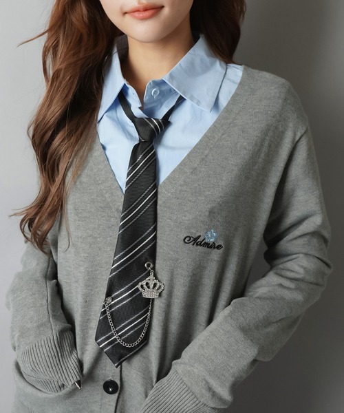 SPINNS(スピンズ)の「モチーフ付きチェーンネクタイ2(ネクタイ・レディース・B/A・ONESIZE)」の4枚目の写真